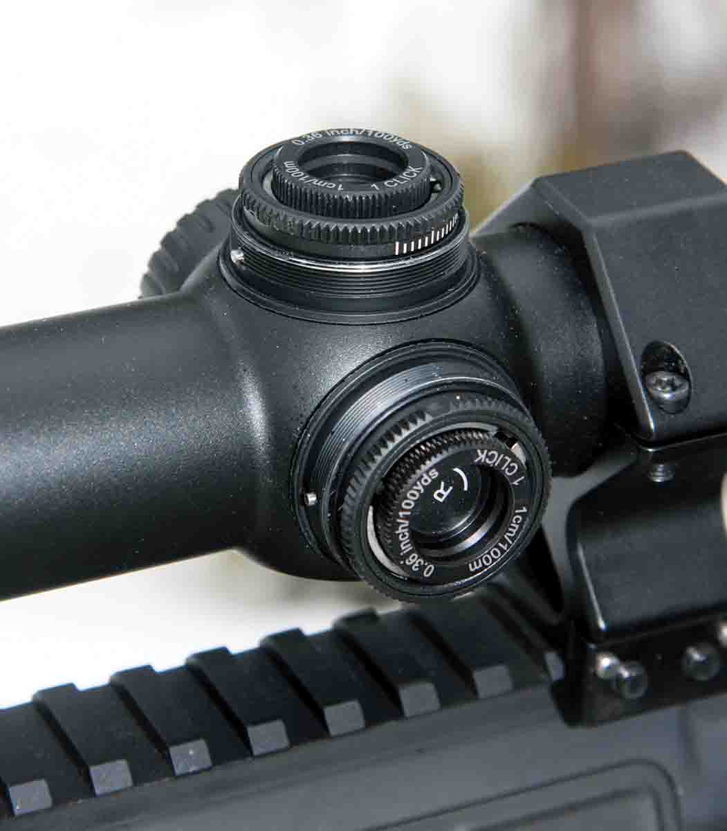 The Swarovski Z8i’s correction system includes metric movements, making it tricky for American shooters. The 10mm-per-click at 100 meters adjustment translate to an odd .36-inch-per-click at 100 yards.